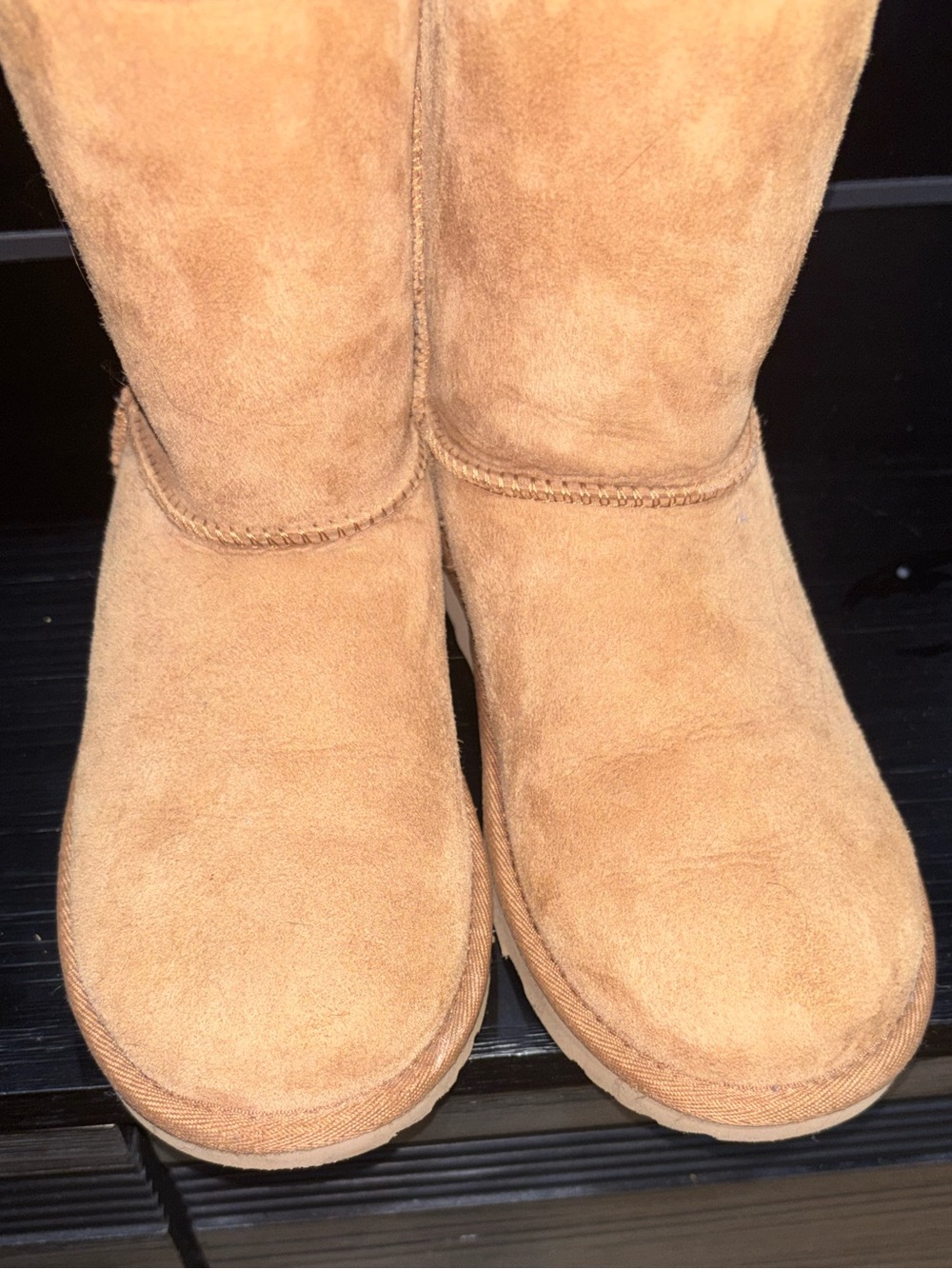 UGG Classic Short Suede Boots - Chestnut